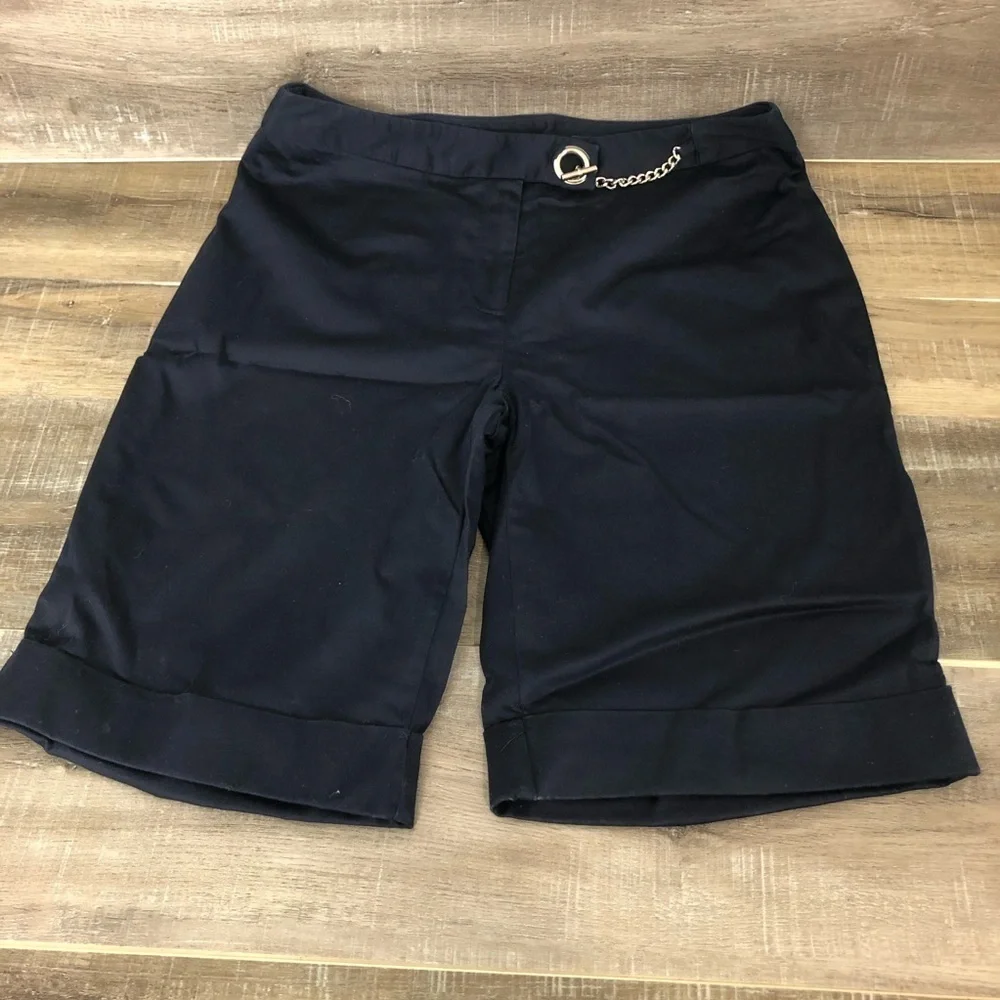 Jones Wear Studio Blue Cuffed Stretch Shorts Size 10 - Picture 1 of 5
